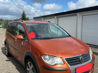 Gebraucht VW Touran Cross 140 PS (102 kW) 2007 Orange Van / Kleinbus