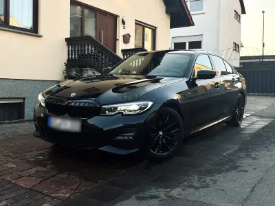 Gebraucht BMW 320 M Sport 190 PS (139 kW) 2019 Schwarz Limousine