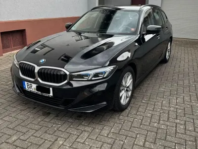 Gebraucht BMW 318 Sport Line 150 PS (110 kW) 2022 Schwarz Kombi