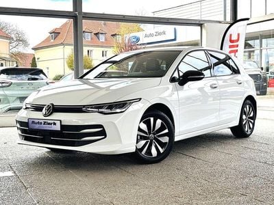 Gebraucht VW Golf VIII Goal 150 PS (110 kW) 2025 Weiss Limousine