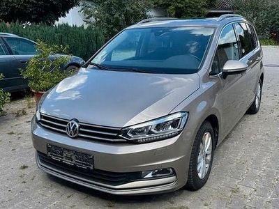 Gebraucht VW Touran Highline 190 PS (139 kW) 2017 Beige Van / Kleinbus