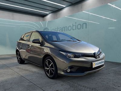 Grau Gebraucht 2019 Toyota Auris Limousine | 16.894 € (Teuer)