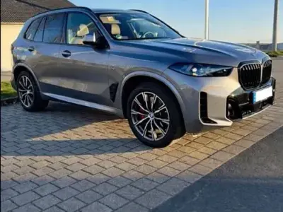 Gebraucht BMW X5 Sport Line 298 PS (219 kW) 2024 Grau SUV
