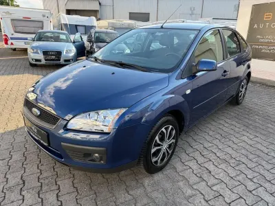 Gebraucht Ford Focus Fun X 101 PS (74 kW) 2008 Blau Limousine