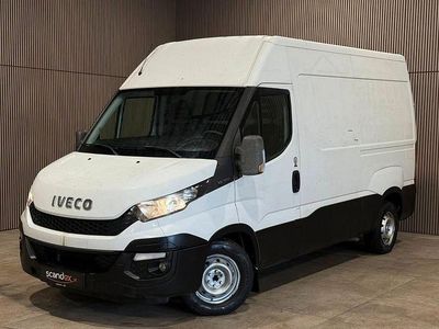 Gebraucht Iveco Daily 106 PS (77 kW) 2015 Weiß Van / Kleinbus