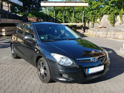 Gebraucht Hyundai i30 Edition+ 109 PS (80 kW) 2009 Schwarz Limousine