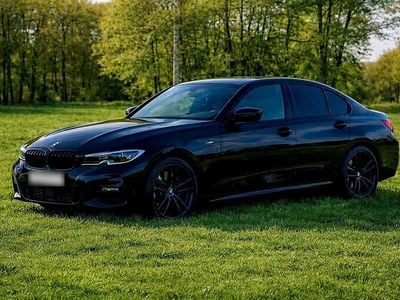 Gebraucht BMW 330e Shadowline 292 PS (214 kW) 2019 Schwarz Limousine