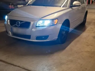 Gebraucht Volvo V50 230 PS (169 kW) 2010 Silber Kombi