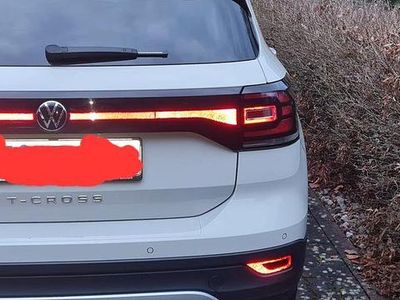 Gebraucht VW T-Cross Life 95 PS (69 kW) 2022 Beige SUV