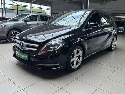 Gebraucht Mercedes B180 109 PS (80 kW) 2013 Schwarz Van / Kleinbus
