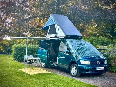 Gebraucht Mercedes V220 2000 Grün Van / Kleinbus