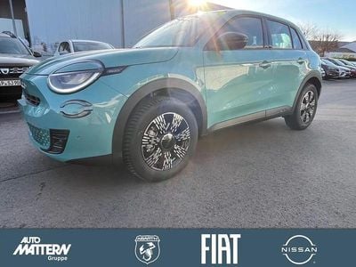 Neu Fiat 600 81 PS (59 kW) 2026 Blau SUV