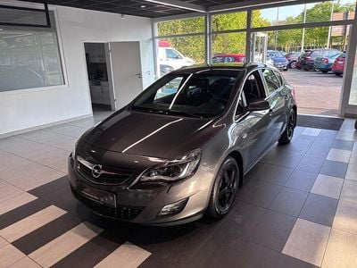 Usata Opel Astra Cosmo 116 CV (85 kW) 2010 Grigio Berlina