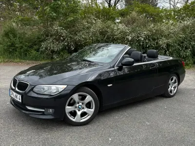 Gebraucht BMW 318 Cabriolet 143 PS (105 kW) 2012 Schwarz Cabrio
