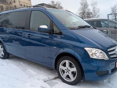 Blau Gebraucht 2013 Mercedes Viano Edition Van / Kleinbus | 14.190 € (Superpreis)