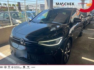Grenadillschwarz metallic Gebraucht 2023 VW ID.5 Pro Performance SUV | 28.840 € (Guter Preis)