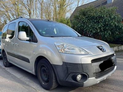 Gebraucht Peugeot TePee Family 90 PS (66 kW) 2010 Silber Kombi