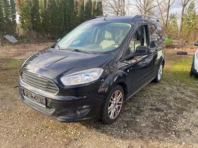 gebraucht Ford Tourneo Courier Titanium