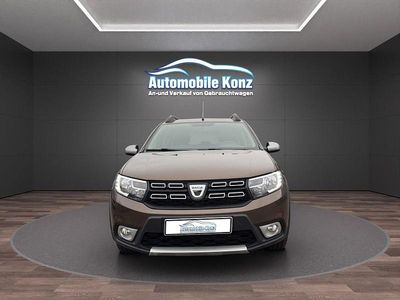 Braun Gebraucht 2017 Dacia Sandero Prestige Kleinwagen | 10.900 € (Fairer Preis)