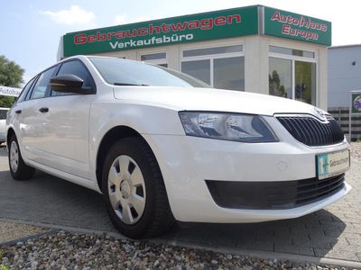 Usata Skoda Octavia Active 105 CV (77 kW) 2014 Bianco Station wagon