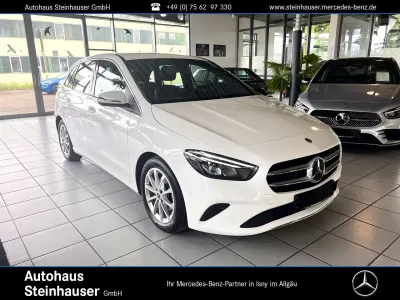 Gebraucht Mercedes B180 Progressive 136 PS (100 kW) 2019 Weiß Kleinwagen