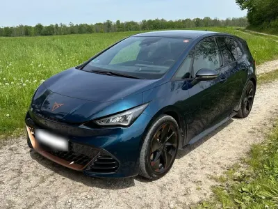 Second-hand Cupra Born 150 kW (204 CP) 2022 Albastru Hatchback