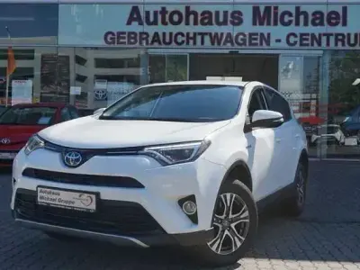 Gebraucht Toyota RAV4 Team 155 PS (114 kW) 2018 Weiß SUV