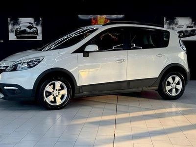 Gebraucht Renault Scénic III Initiale Paris 116 PS (85 kW) 2013 Weiß Van / Kleinbus