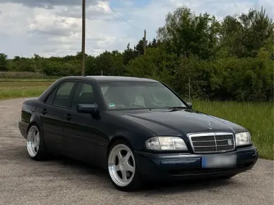 Gebraucht Mercedes C280 193 PS (141 kW) 1996 Blau Limousine