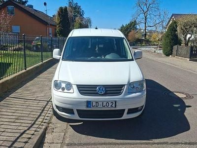 Gebraucht VW Caddy Maxi 105 PS (77 kW) 2010 Weiß Van / Kleinbus