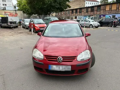 Gebraucht VW Golf V 75 PS (55 kW) 2004 Rot Kleinwagen