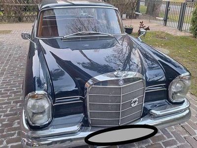 Gebraucht Mercedes 220 120 PS (88 kW) 1965 Blau Limousine
