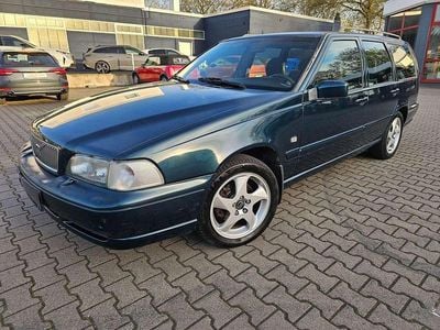 Begagnad Volvo V70 144 HK (105 kW) 2007 Blå Kombi