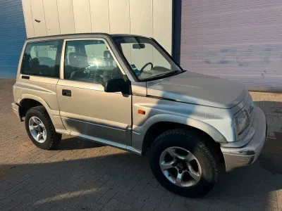 Gebraucht Suzuki Vitara 2001 Silber SUV