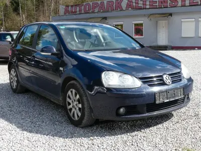 Usata VW Golf IV Comfortline 105 CV (77 kW) 2005 Blu Berlina