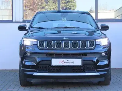 Gebraucht Jeep Compass 131 PS (96 kW) 2024 Schwarz SUV