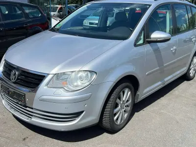 Gebraucht VW Touran 150 PS (110 kW) 2010 Silber Van / Kleinbus