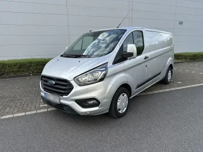Gebraucht Ford Transit Custom Trend 131 PS (96 kW) 2018 Silber Van