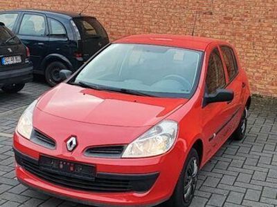 gebraucht Renault Clio 1.2 16V, Scheckheftgepflegt