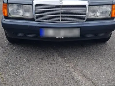 Gebraucht Mercedes 190 90 PS (66 kW) 1990 Blau Limousine