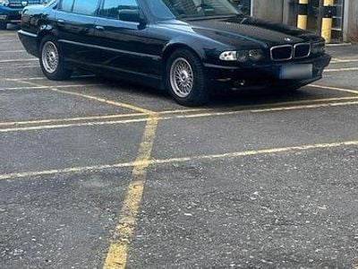 Gebraucht BMW 740 245 PS (180 kW) 2001 Schwarz Limousine