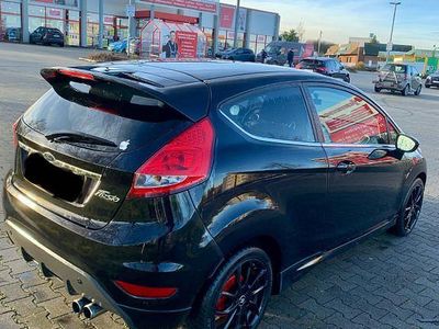 Grau Gebraucht 2009 Ford Fiesta Titanium Limousine | 6.000 € (Etwas zu teuer)