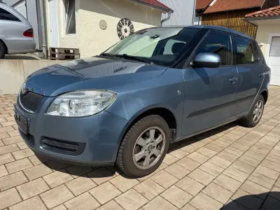 Gebraucht Skoda Fabia Ambiente 86 PS (63 kW) 2008 Grau Limousine