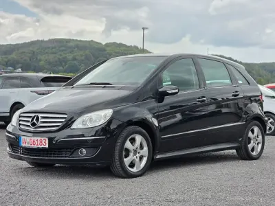 Gebraucht Mercedes B180 109 PS (80 kW) 2008 Schwarz Van / Kleinbus
