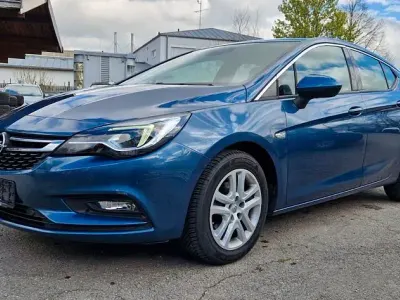 Gebraucht Opel Astra Innovation 150 PS (110 kW) 2016 Blau Limousine