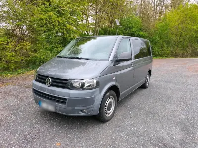 Używany VW Caravelle 140 KM (102 kW) 2011 Szary Van