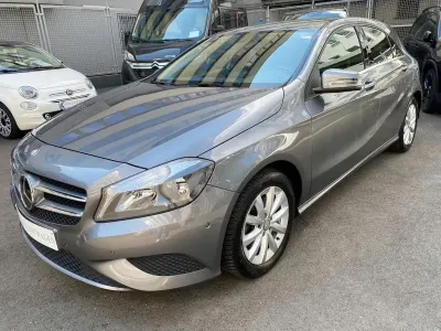 Gebraucht Mercedes A180 Style 122 PS (89 kW) 2013 Grau Kleinwagen