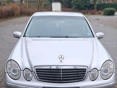 Mercedes E220