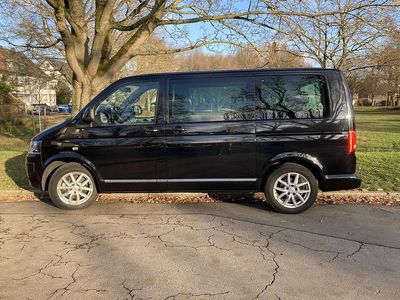 Gebraucht VW Multivan Highline 179 PS (131 kW) 2011 Schwarz Van / Kleinbus