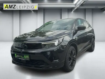 Gebraucht Opel Grandland X GS Line 131 PS (96 kW) 2023 Diamant schwarz/karbon schwarz SUV